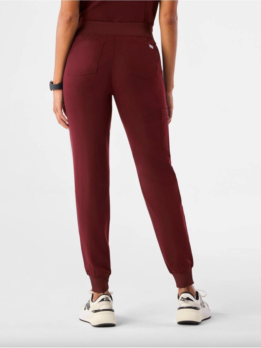 FIGS Women’s Zamora Jogger Scrub Pant Burgundy Size M/P - Picture 4 of 6